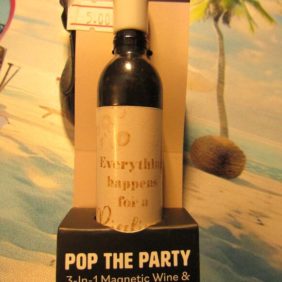 Wine Opener | Bottle Key | Magnetic | Modern Monkey - Picture 1 of 4